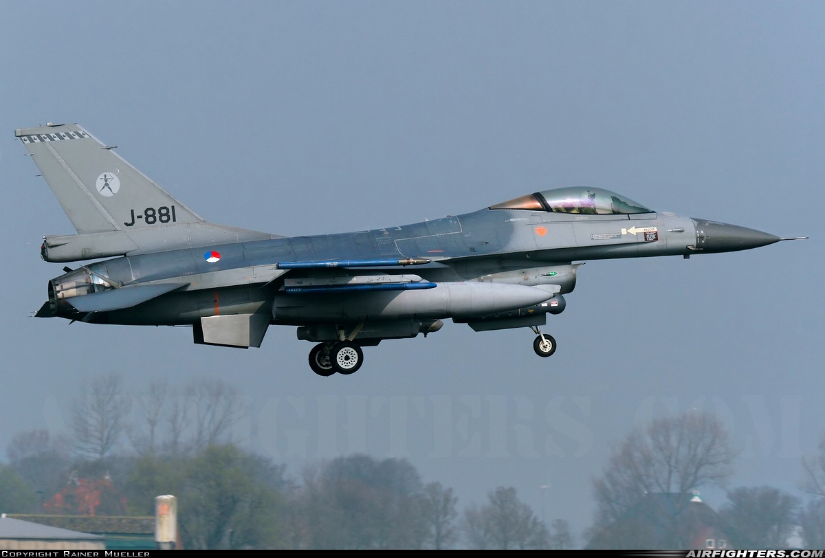 Netherlands - Air Force General Dynamics F-16AM Fighting Falcon J-881 at Leeuwarden (LWR / EHLW), Netherlands