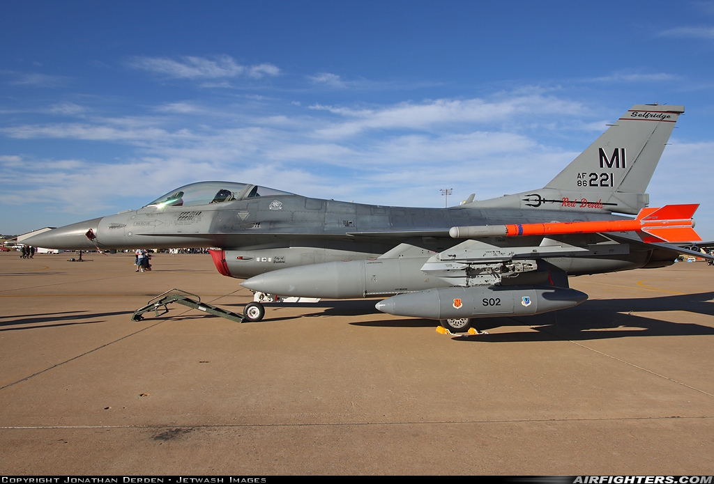 USA - Air Force General Dynamics F-16C Fighting Falcon 86-0221 at Wichita Falls - Municipal / Sheppard AFB (SPS / KSPS), USA