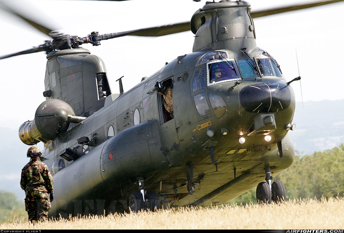 UK - Air Force Boeing Vertol Chinook HC3 (CH-47SD) ZH899 at Off-Airport - Eastbourne, UK