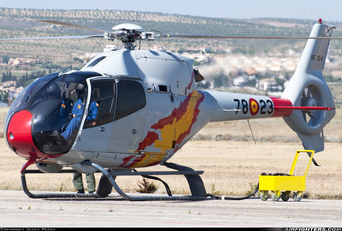 Spain - Air Force Eurocopter EC-120B Colibri HE.25-4 at Armilla (LEGA), Spain