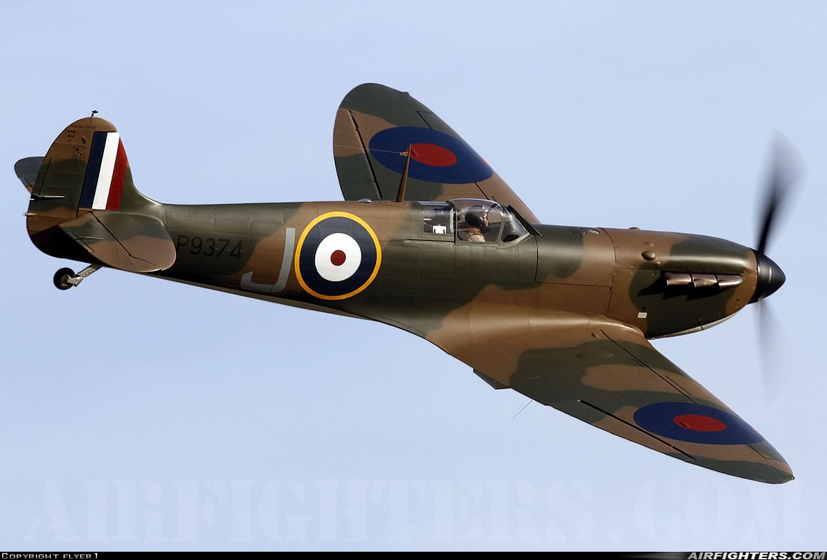 Photo ID 141181 by flyer1. Private Private Supermarine 300 Spitfire Ia, G MKIA