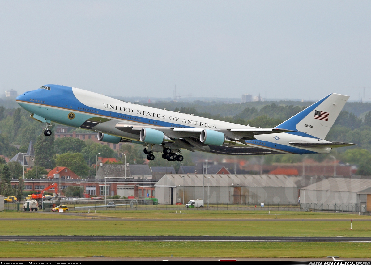 USA - Air Force Boeing VC-25A (747-2G4B) 92-9000 at Brussels - National (Zaventem) / Melsbroek (BRU / EBBR / EBMB), Belgium