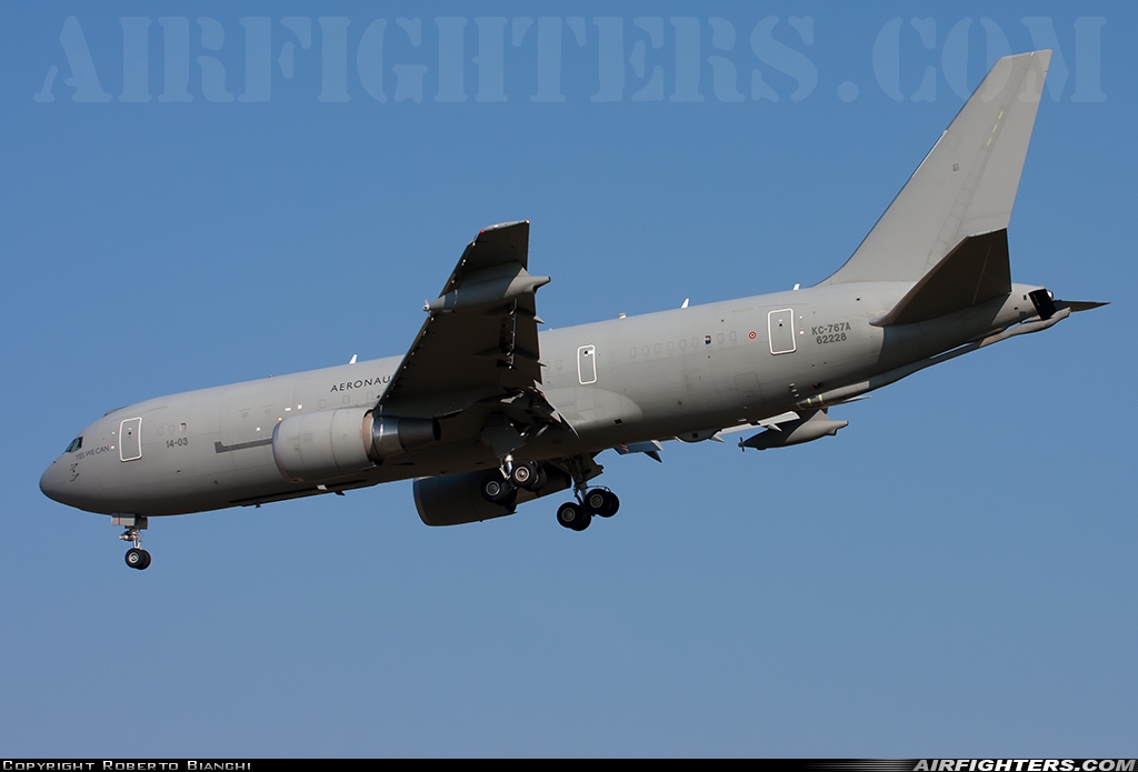 Italy - Air Force Boeing KC-767A (767-2EY/ER) MM62228 at Verona - Villafranca (Valerio Catullo) (VRN / LIPX), Italy