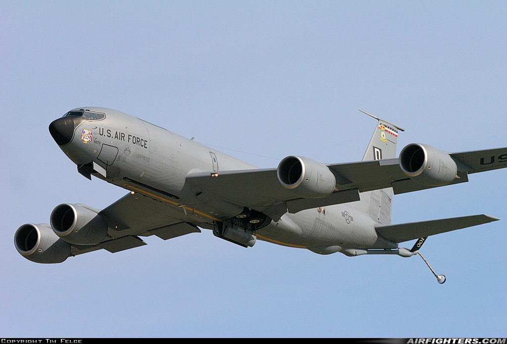 USA - Air Force Boeing KC-135R Stratotanker (717-148) 63-8879 at Mildenhall (MHZ / GXH / EGUN), UK