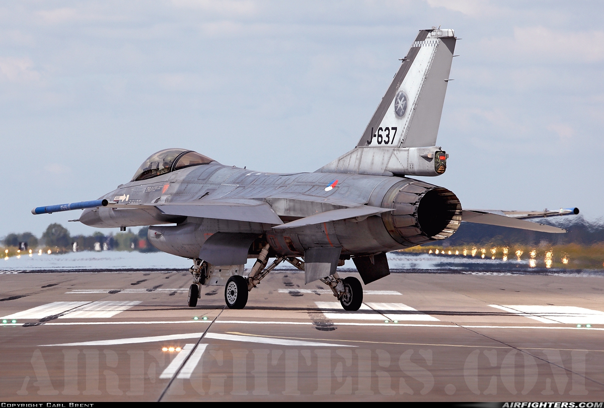 Netherlands - Air Force General Dynamics F-16AM Fighting Falcon J-637 at Breda - Gilze-Rijen (GLZ / EHGR), Netherlands