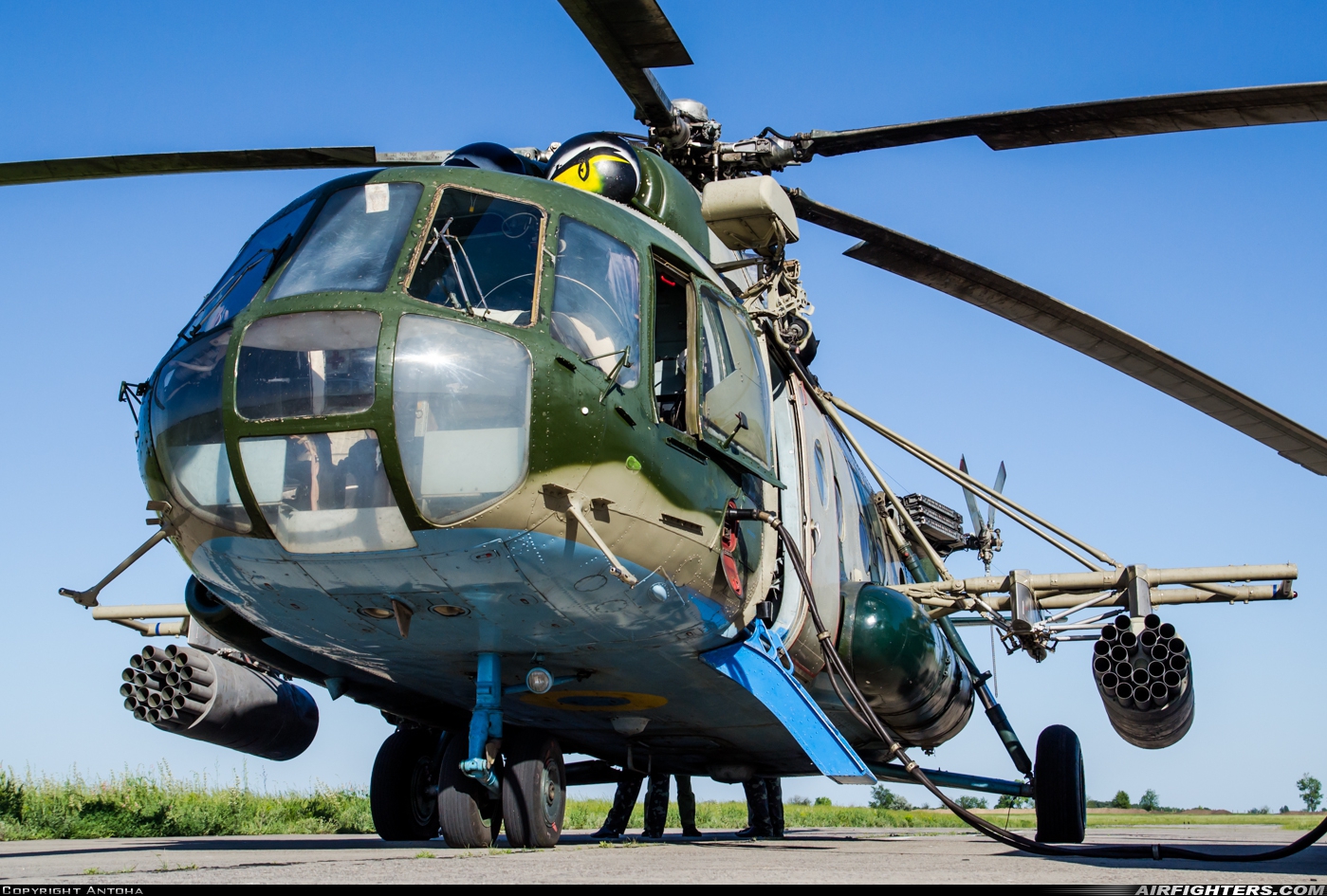 Ukraine - Air Force Mil Mi-8MT 67 YELLOW at Mirgorod - (MXR / UKBM), Ukraine
