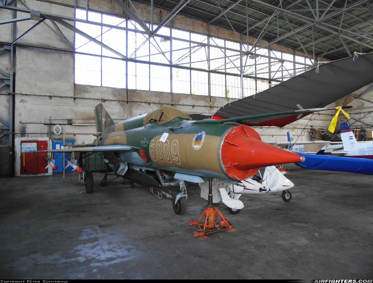 Hungary - Air Force Mikoyan-Gurevich MiG-21bis SAU 6009 at Budaors (LHBS), Hungary