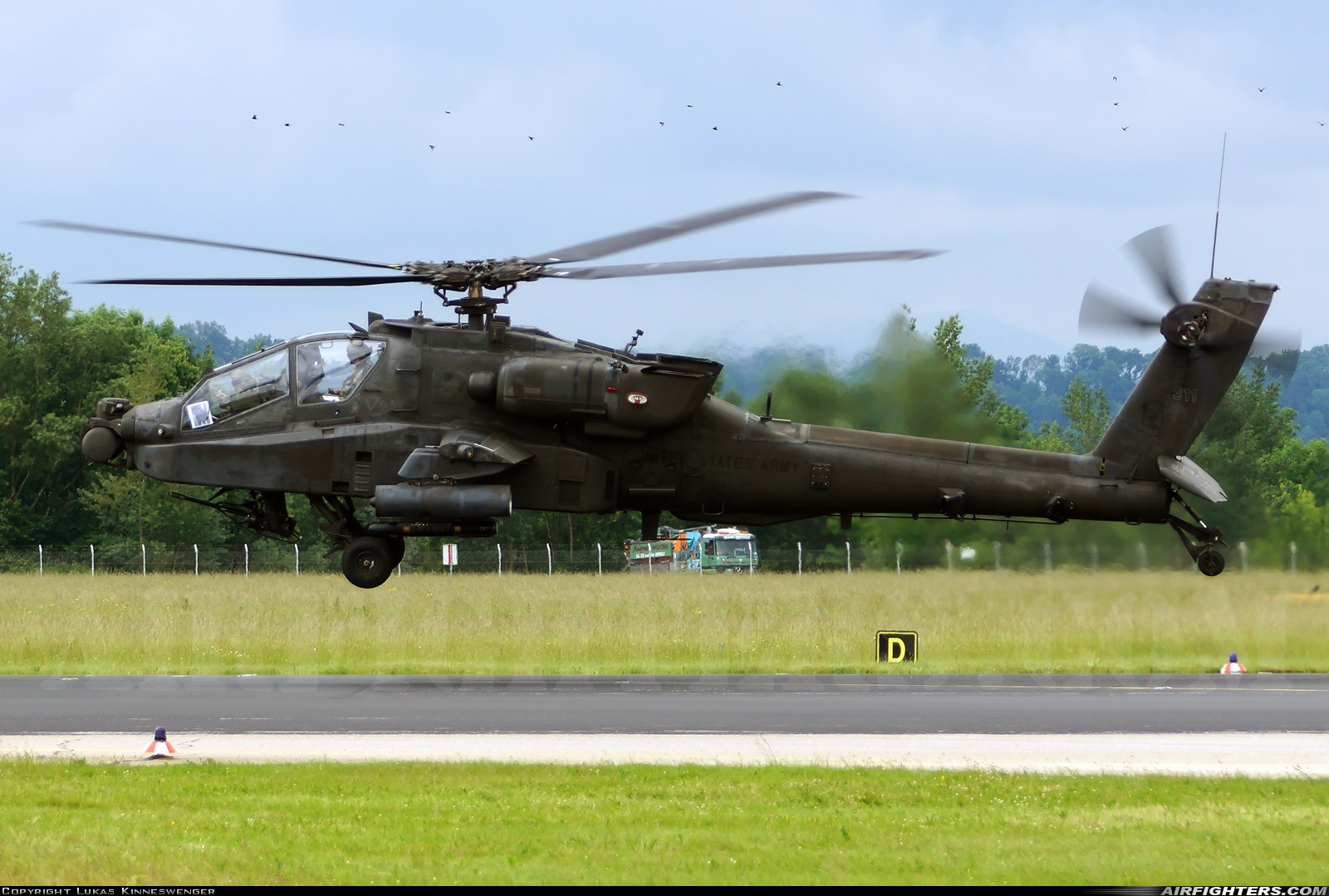 USA - Army McDonnell Douglas AH-64D Apache Longbow 02-05311 at Linz - Horsching (LNZ / LOWL / LOXL), Austria