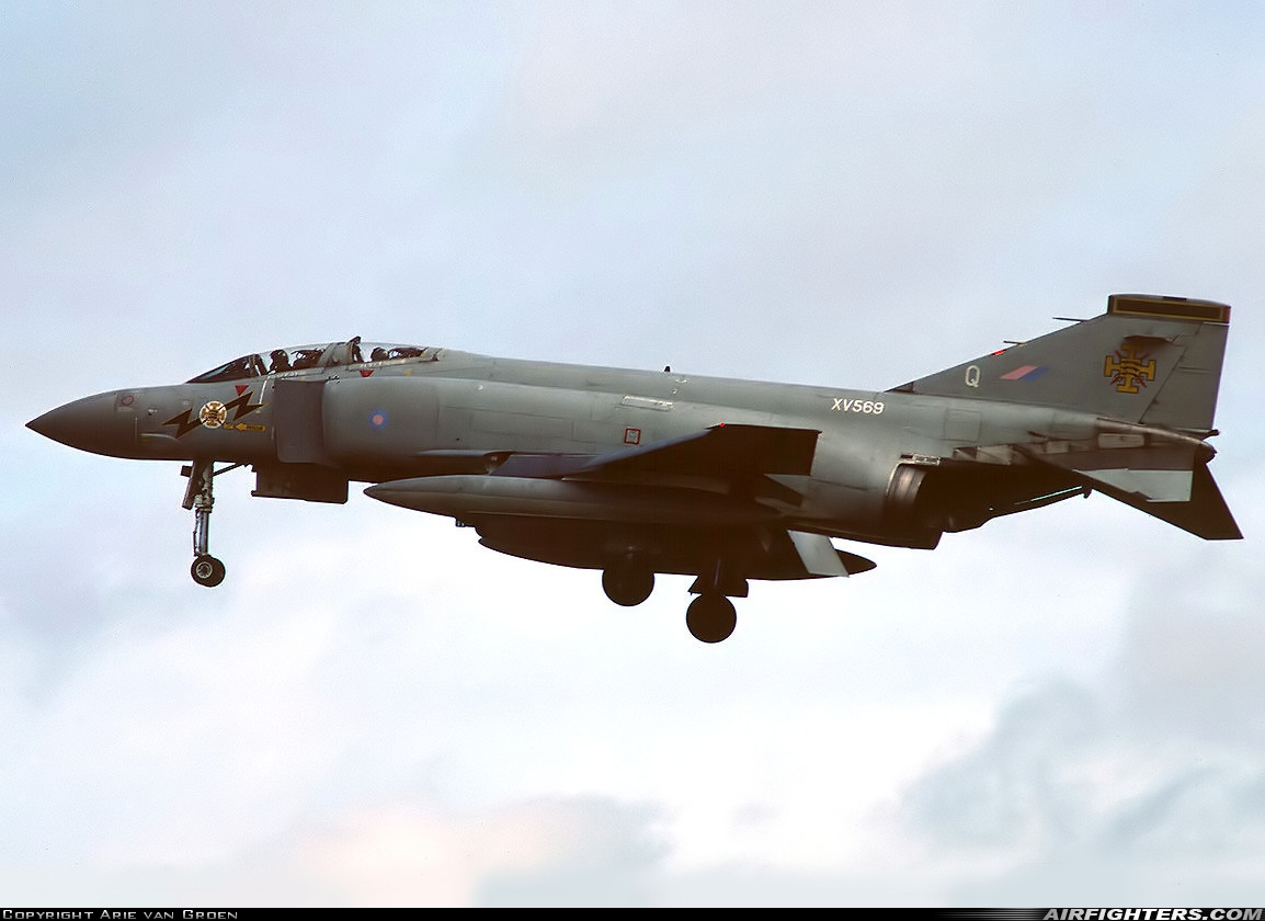 UK - Air Force McDonnell Douglas Phantom FG1 (F-4K) XV569 at Mildenhall (MHZ / GXH / EGUN), UK