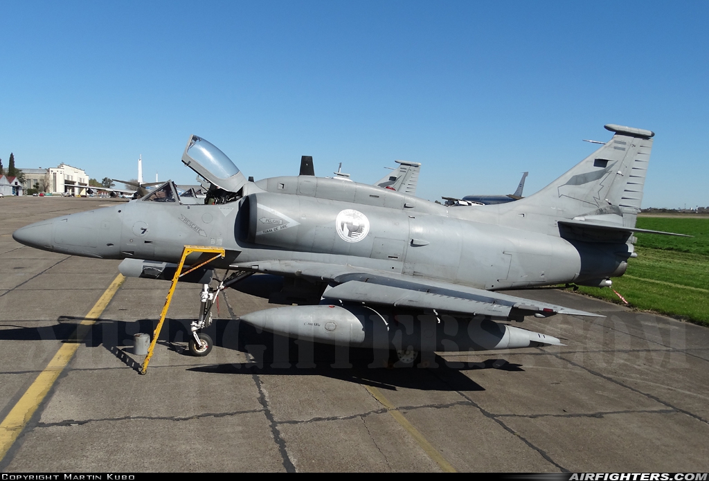 Argentina - Air Force Douglas A-4AR Fightinghawk C-932 at El Palomar (PAL / SADP), Argentina