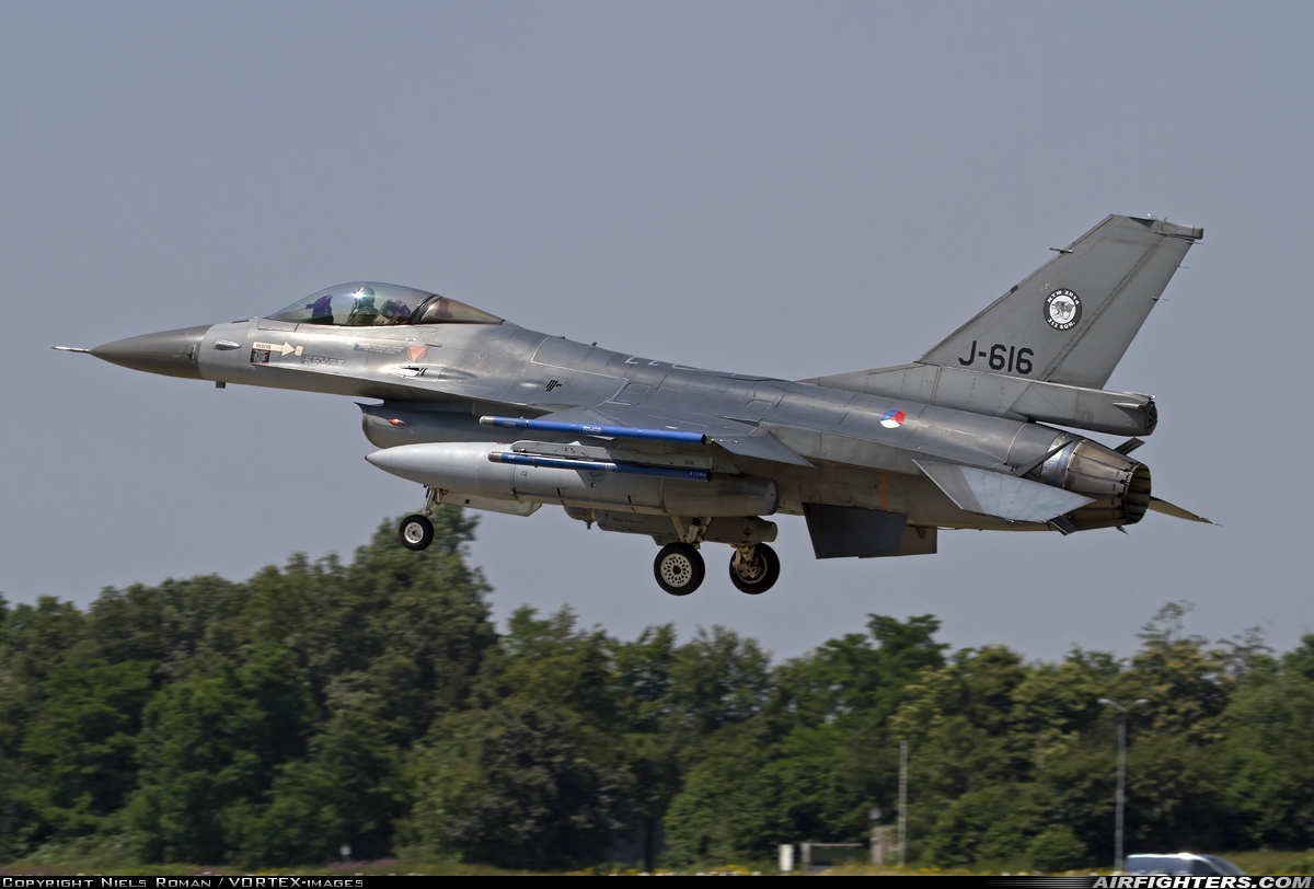 Netherlands - Air Force General Dynamics F-16AM Fighting Falcon J-616 at Uden - Volkel (UDE / EHVK), Netherlands