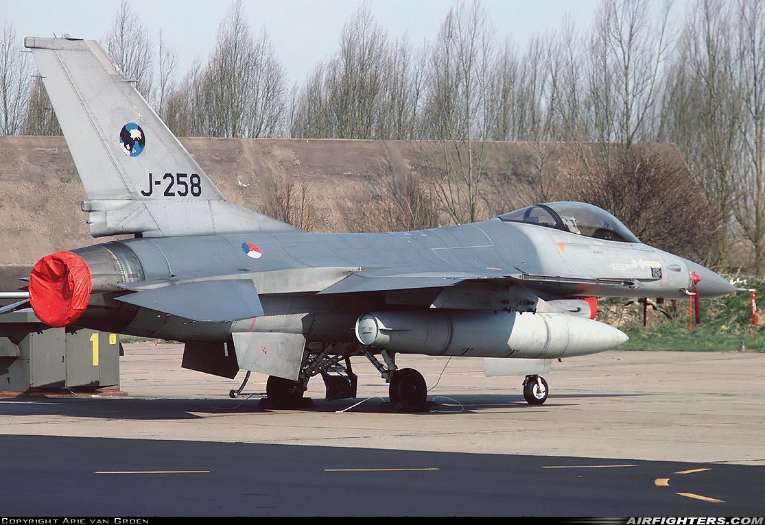 Netherlands - Air Force General Dynamics F-16A Fighting Falcon J-258 at Leeuwarden (LWR / EHLW), Netherlands