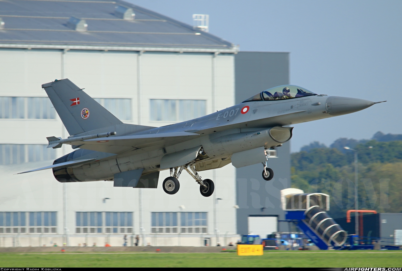 Denmark - Air Force General Dynamics F-16AM Fighting Falcon E-007 at Ostrava - Mosnov (OSR / LKMT), Czech Republic