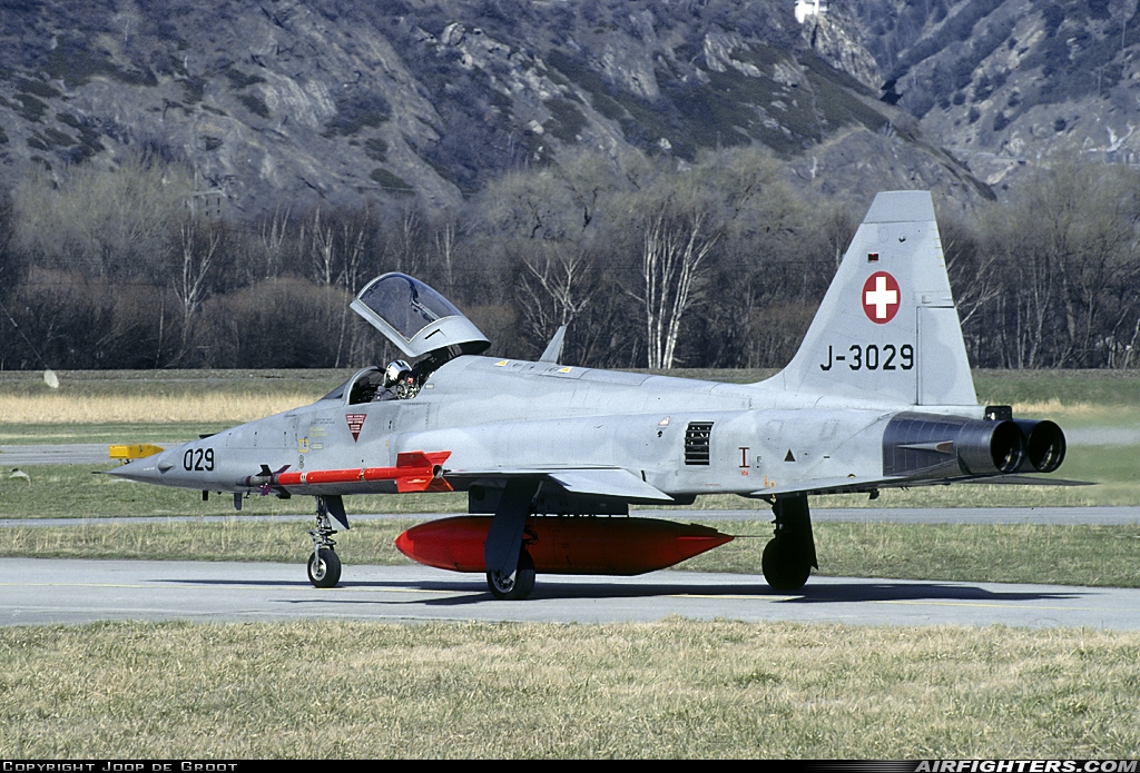 Switzerland - Air Force Northrop F-5E Tiger II J-3029 at Turtman (LSMJ), Switzerland