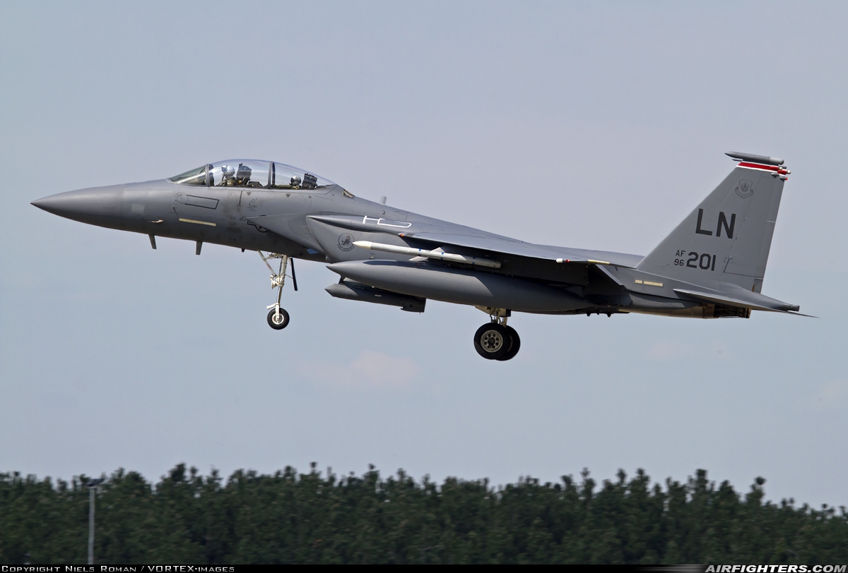 USA - Air Force McDonnell Douglas F-15E Strike Eagle 96-0201 at Lakenheath (LKZ / EGUL), UK