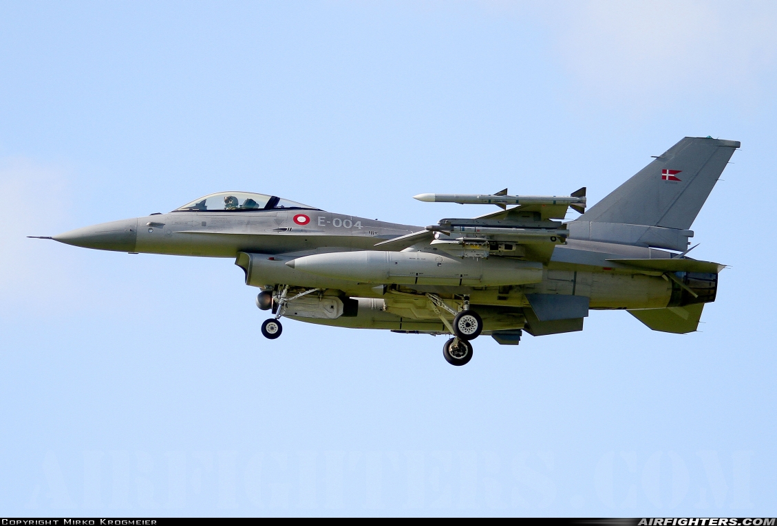Denmark - Air Force General Dynamics F-16AM Fighting Falcon E-004 at Leeuwarden (LWR / EHLW), Netherlands