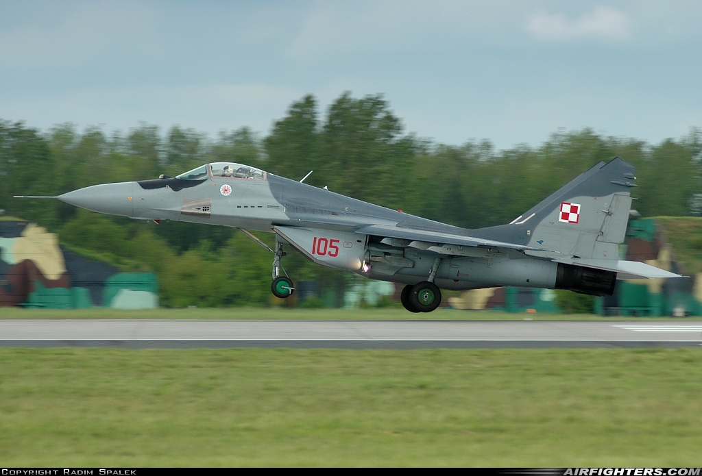 Poland - Air Force Mikoyan-Gurevich MiG-29A (9.12A) 105 at Poznan / Krzesiny (EPKS), Poland