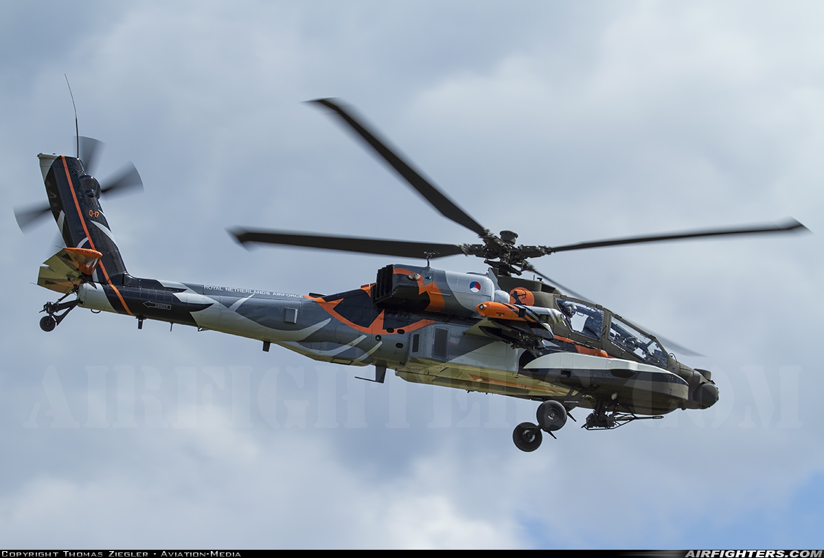 Netherlands - Air Force Boeing AH-64DN Apache Longbow Q-17 at Phalsbourg - Bourscheid (LFQP), France