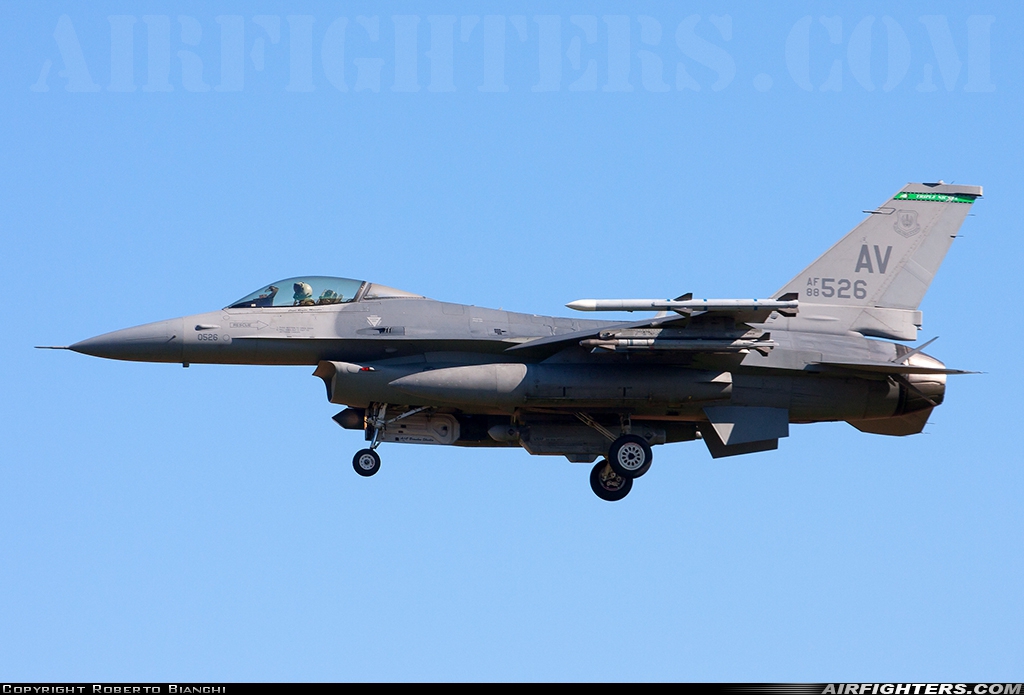 USA - Air Force General Dynamics F-16C Fighting Falcon 88-0526 at Ghedi (- Tenente Luigi Olivari) (LIPL), Italy