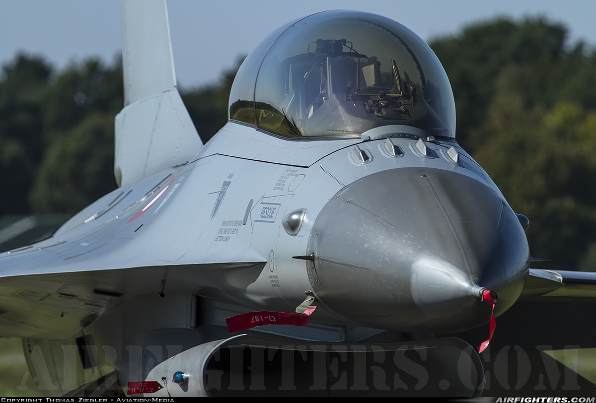 Denmark - Air Force General Dynamics F-16BM Fighting Falcon ET-197 at Kleine Brogel (EBBL), Belgium