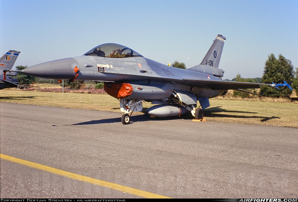 Netherlands - Air Force General Dynamics F-16A Fighting Falcon J-136 at Kleine Brogel (EBBL), Belgium