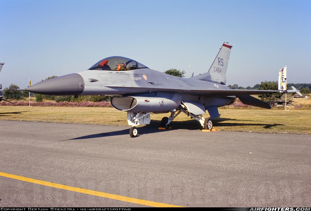USA - Air Force General Dynamics F-16C Fighting Falcon 85-1464 at Kleine Brogel (EBBL), Belgium