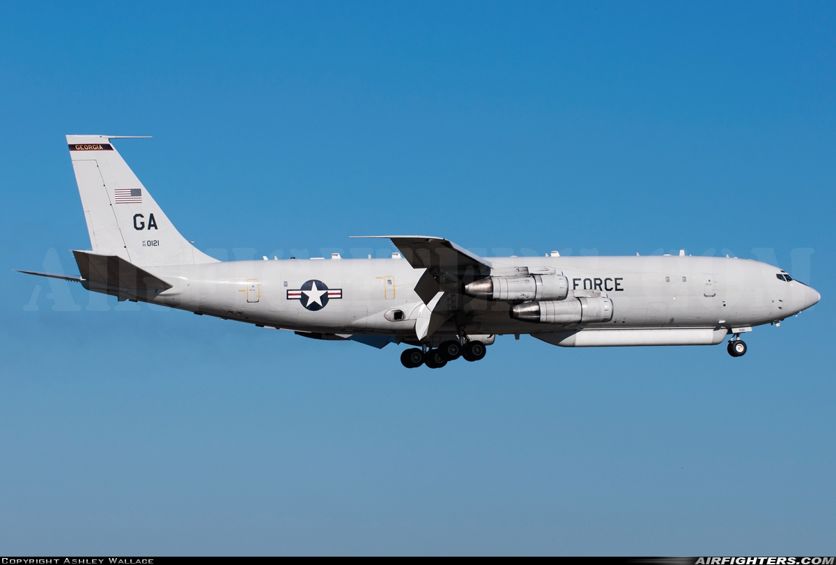 USA - Air Force Boeing E-8C Joint Stars 95-0121 at Mildenhall (MHZ / GXH / EGUN), UK