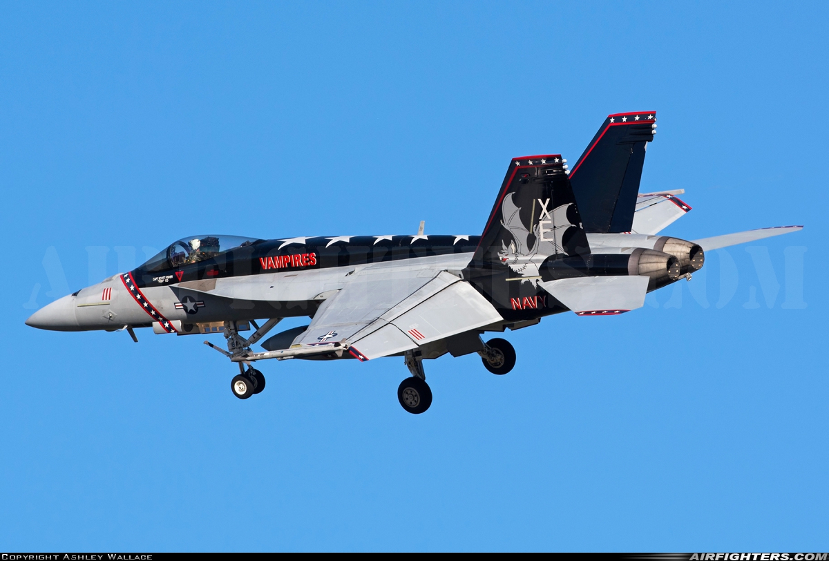 USA - Navy Boeing F/A-18E Super Hornet 166957 at Point Mugu - NAS / Naval Bases Ventura County (NTD / KNTD), USA