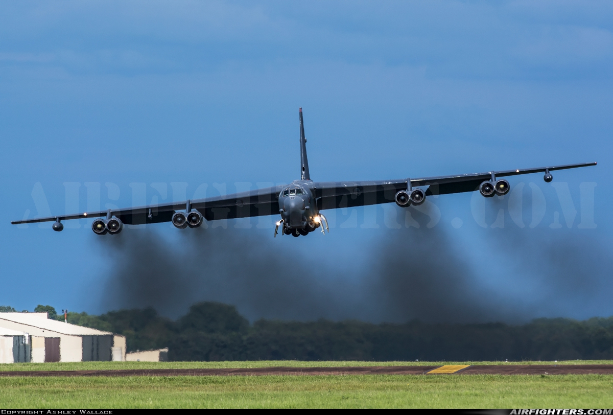 USA - Air Force Boeing B-52H Stratofortress 60-0059 at Fairford (FFD / EGVA), UK