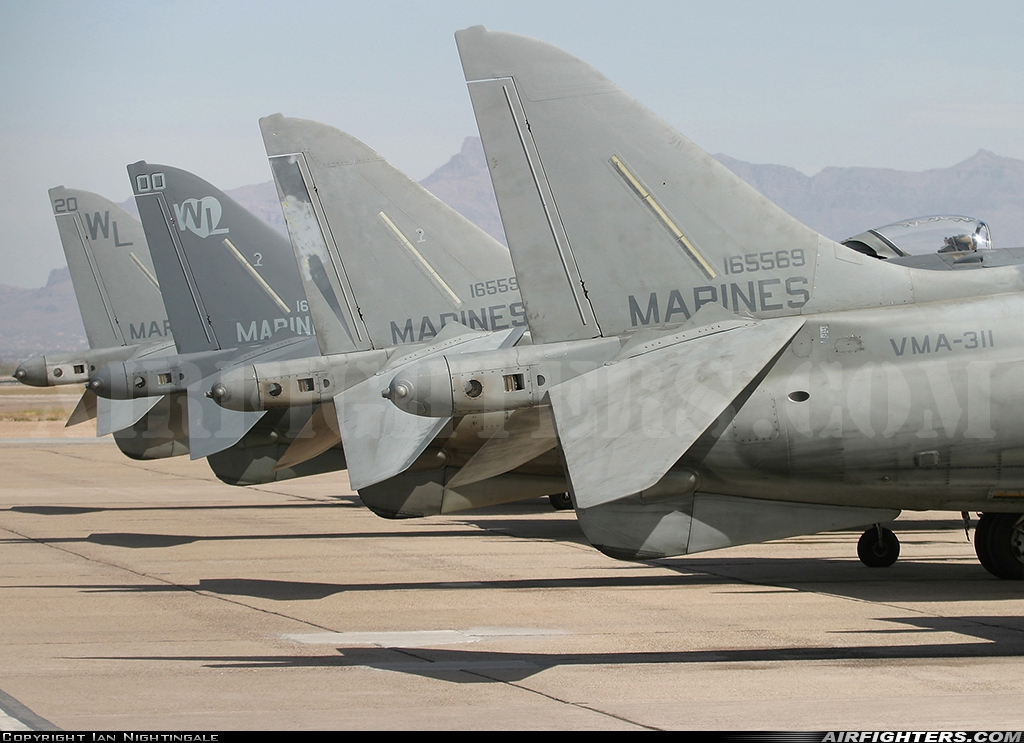 USA - Marines McDonnell Douglas AV-8B+ Harrier ll 165569 at Phoenix (Chandler) - Williams Gateway (AFB) (CHD / IWA / KIWA), USA