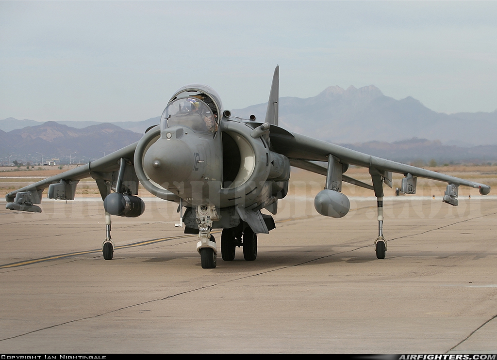 USA - Marines McDonnell Douglas AV-8B+ Harrier ll 165569 at Phoenix (Chandler) - Williams Gateway (AFB) (CHD / IWA / KIWA), USA
