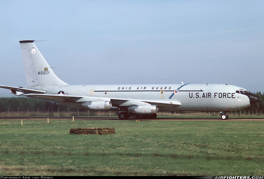 USA - Air Force Boeing KC-135A Stratotanker (717-100) 58-0017 at Mildenhall (MHZ / GXH / EGUN), UK