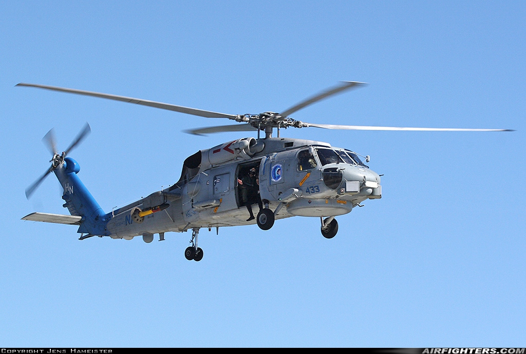 USA - Navy Sikorsky SH-60B Seahawk (S-70B-1) 163243 at Off-Airport - Jacksonville Beach, USA