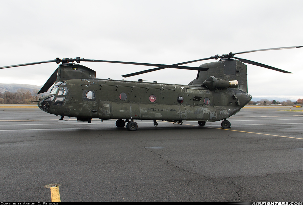 USA - Army Boeing Vertol CH-47D Chinook 92-00294 at Yakima - McAllister Field (YKM / KYKM), USA
