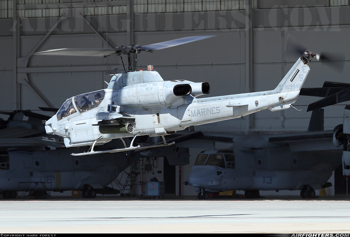 USA - Marines Bell AH-1W Super Cobra (209) 163948 at San Diego - Miramar MCAS (NAS) / Mitscher Field (NKX / KNKX), USA