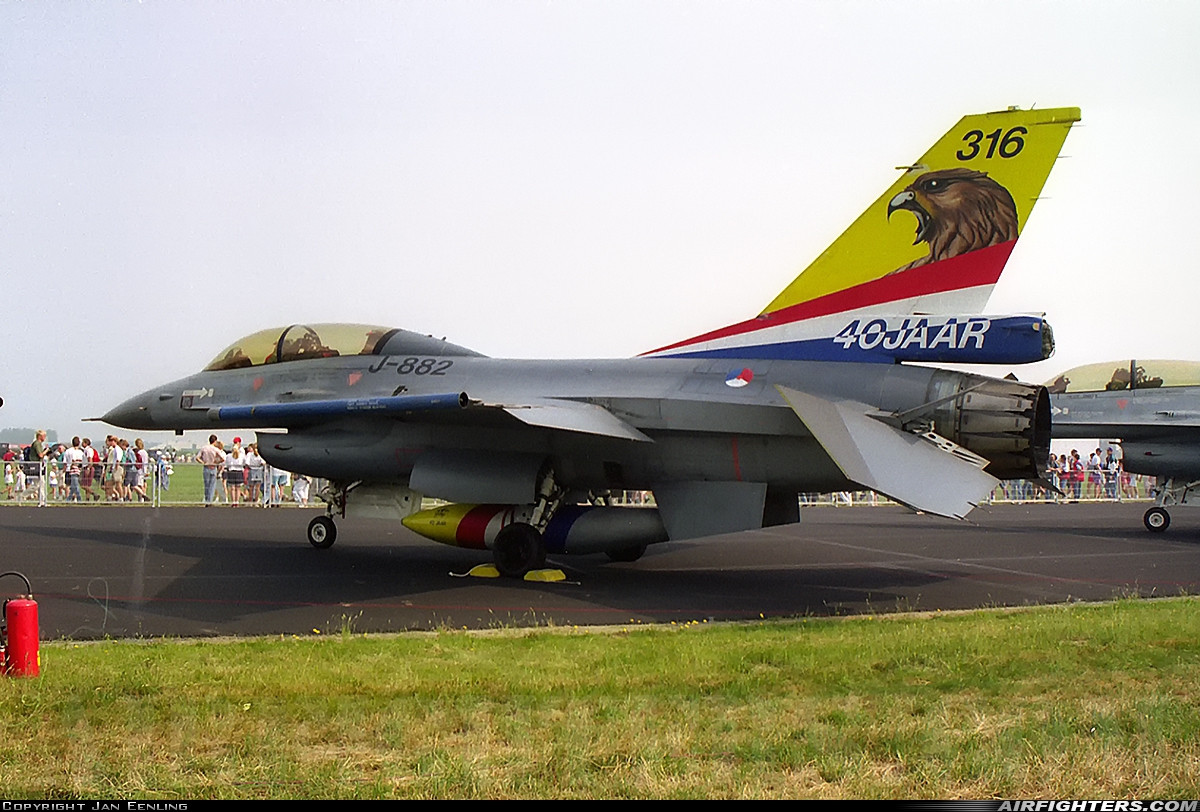 Netherlands - Air Force General Dynamics F-16B Fighting Falcon J-882 at Uden - Volkel (UDE / EHVK), Netherlands