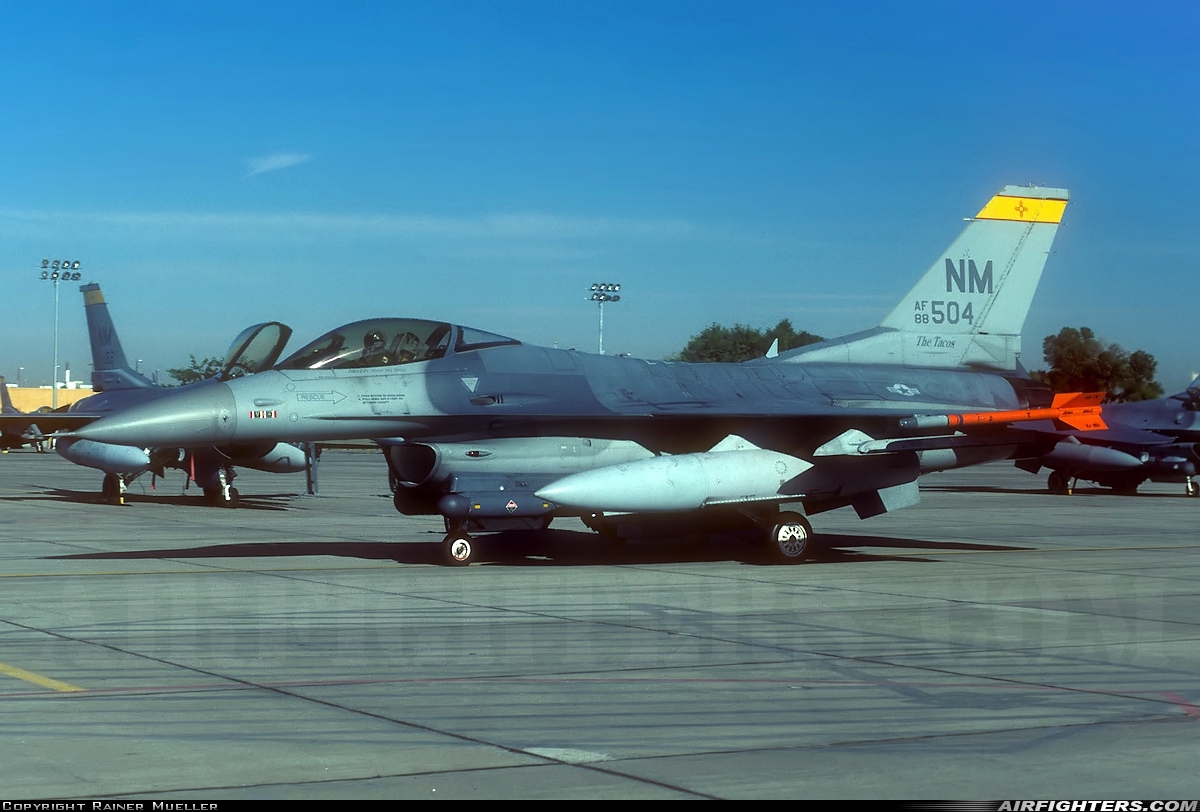 USA - Air Force General Dynamics F-16C Fighting Falcon 88-0504 at Albuquerque - Int. Sunport (Kirtland AFB) (ABQ / KABQ), USA