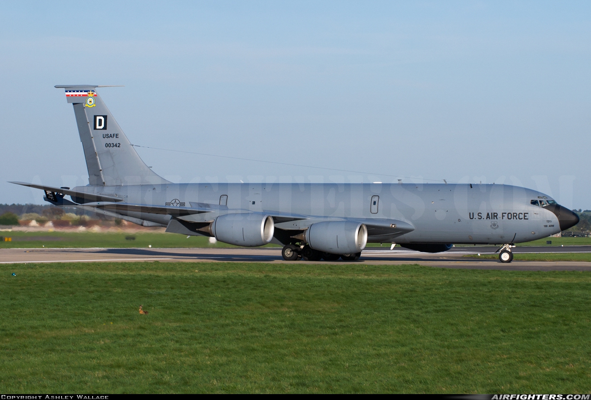 USA - Air Force Boeing KC-135R Stratotanker (717-148) 60-0342 at Mildenhall (MHZ / GXH / EGUN), UK