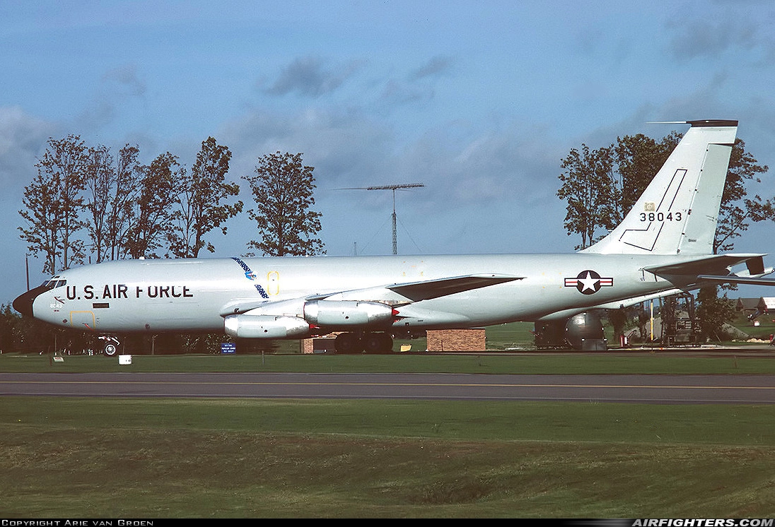 USA - Air Force Boeing KC-135A Stratotanker (717-100) 63-8043 at Mildenhall (MHZ / GXH / EGUN), UK