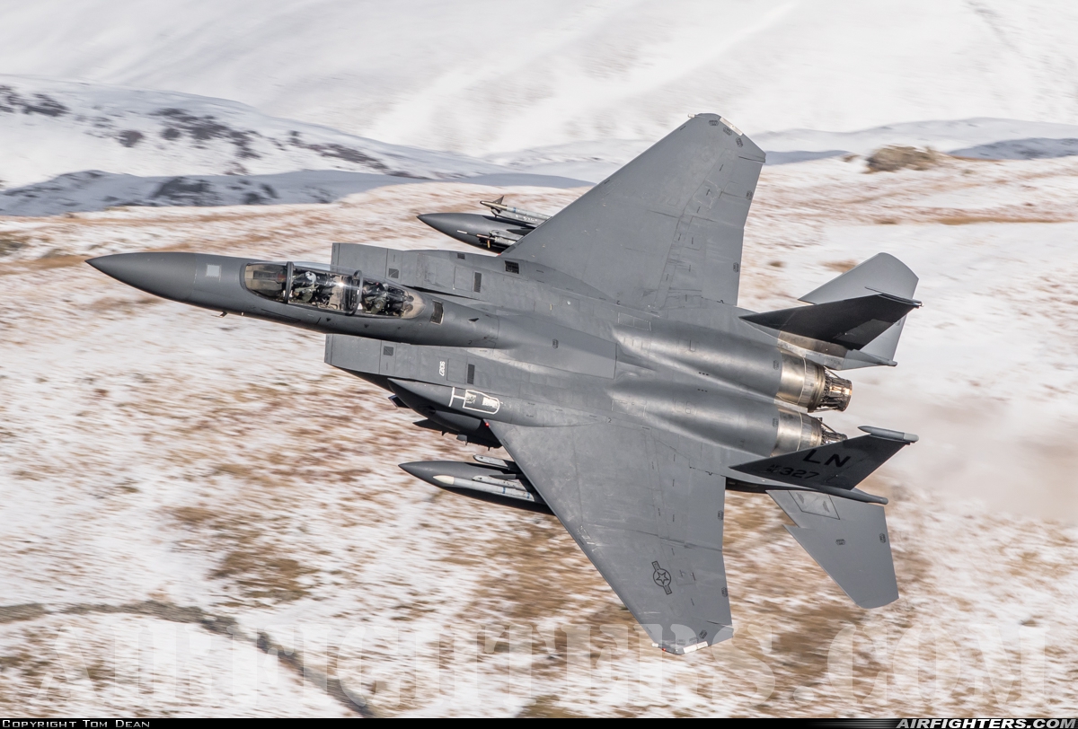 USA - Air Force McDonnell Douglas F-15E Strike Eagle 91-0327 at Off-Airport - Machynlleth Loop Area, UK
