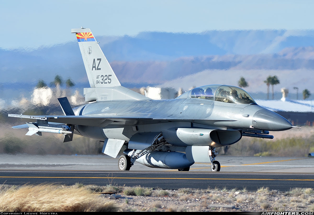 USA - Air Force General Dynamics F-16D Fighting Falcon 84-1325 at Tucson - Int. (TUS / KTUS), USA