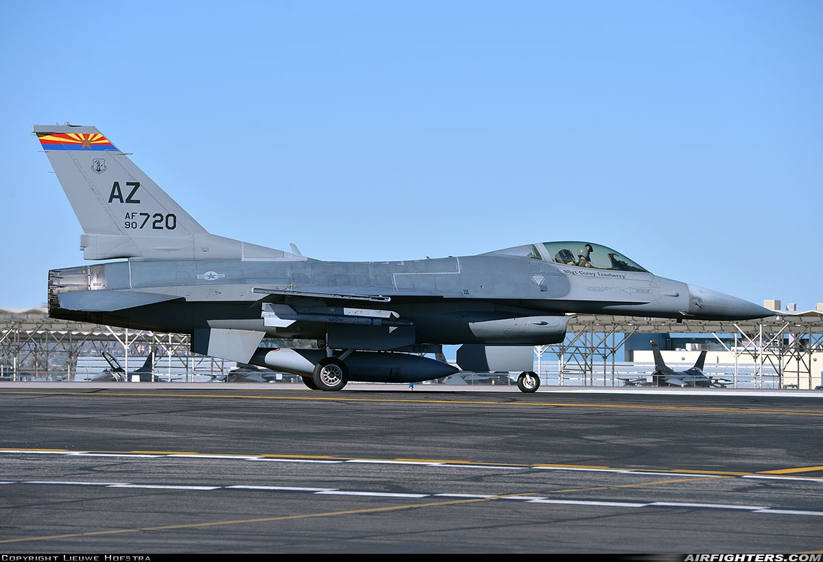 USA - Air Force General Dynamics F-16C Fighting Falcon 90-0720 at Tucson - Int. (TUS / KTUS), USA
