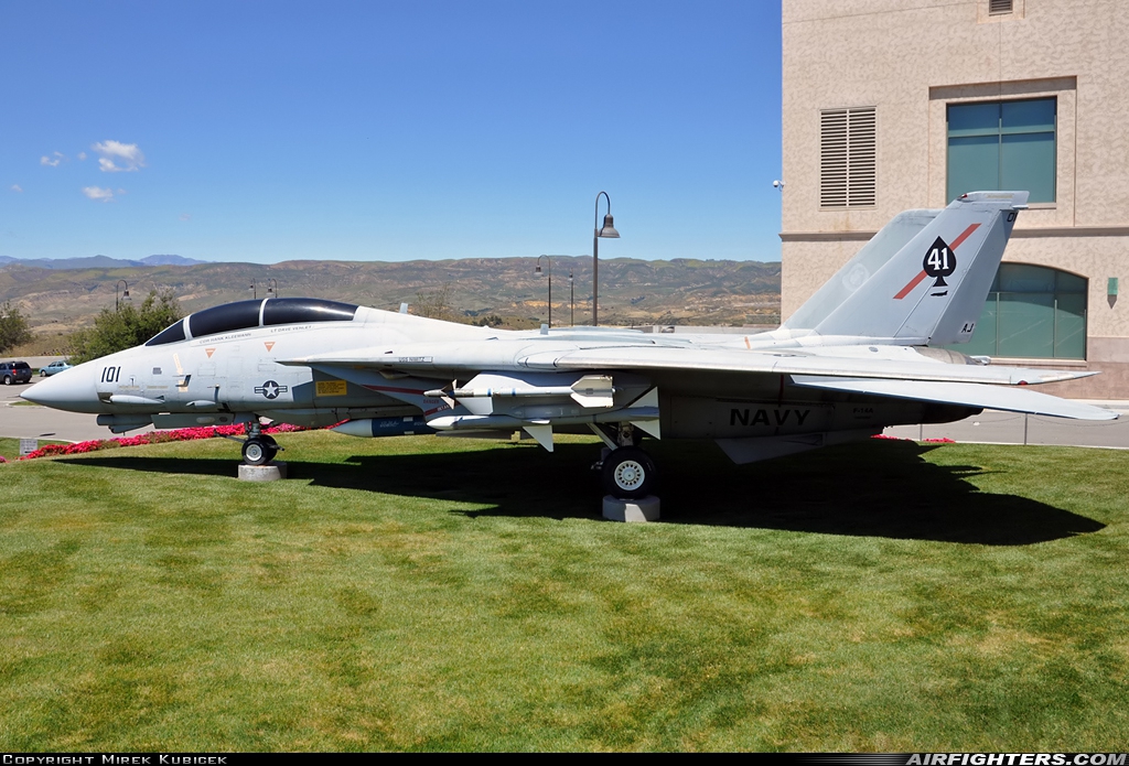 USA - Navy Grumman F-14A Tomcat 162592 at Off-Airport - Simi Valley, USA