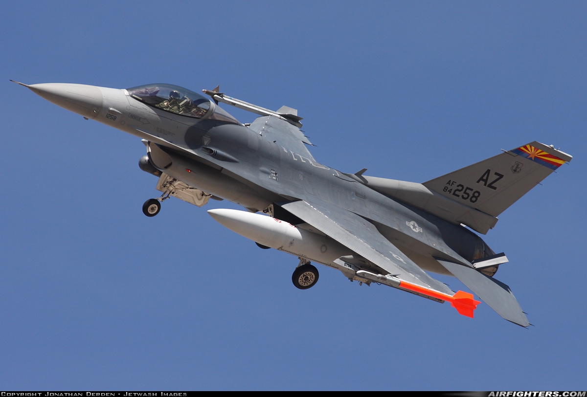 USA - Air Force General Dynamics F-16C Fighting Falcon 84-1258 at Tucson - Int. (TUS / KTUS), USA