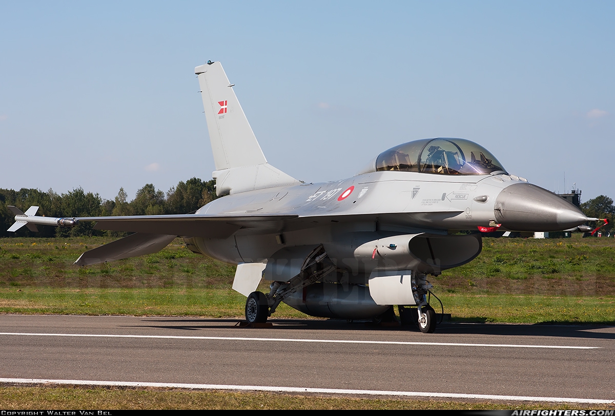 Denmark - Air Force General Dynamics F-16BM Fighting Falcon ET-197 at Kleine Brogel (EBBL), Belgium