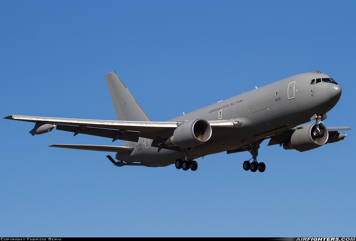 Italy - Air Force Boeing KC-767A (767-2EY/ER) MM62226 at Bologna - Borgo Panigale (Guglielmo Marconi) (BLQ / LIPE), Italy