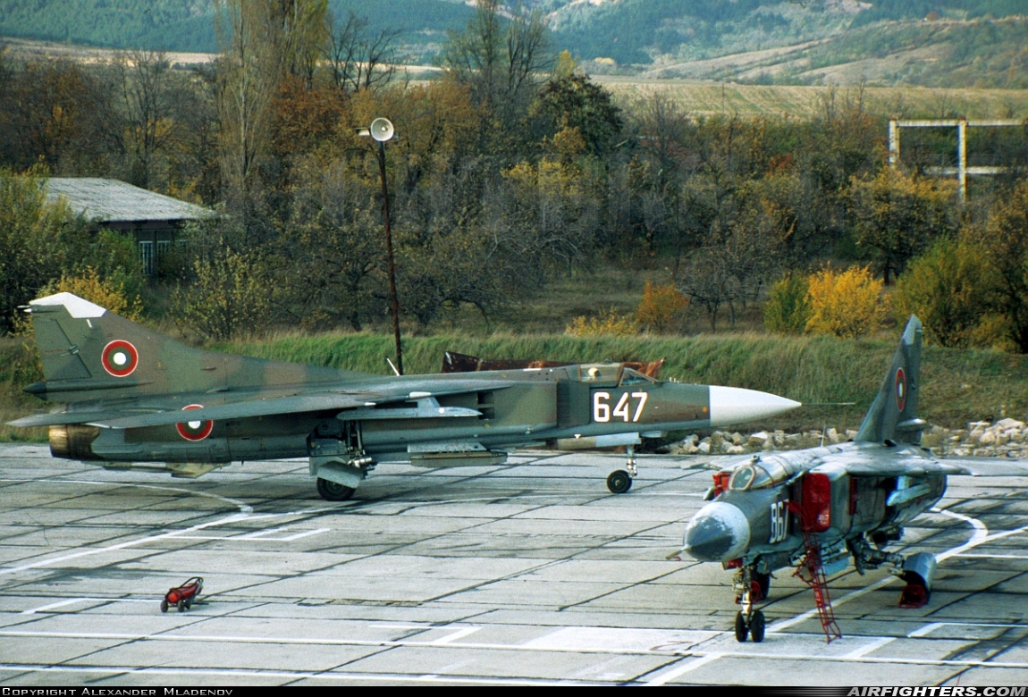 Bulgaria - Air Force Mikoyan-Gurevich MiG-23MF 647 at Dobroslavci (LBSD), Bulgaria