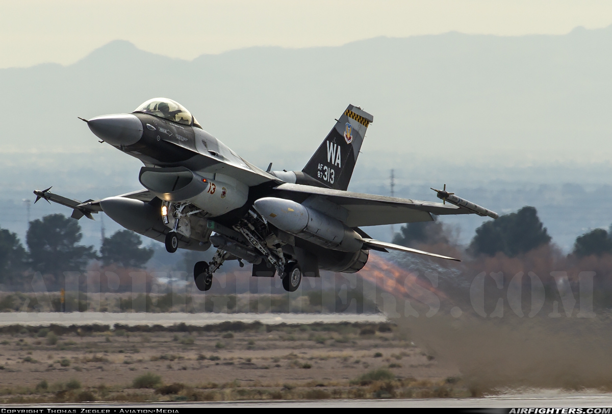 USA - Air Force General Dynamics F-16C Fighting Falcon 87-0313 at Las Vegas - Nellis AFB (LSV / KLSV), USA