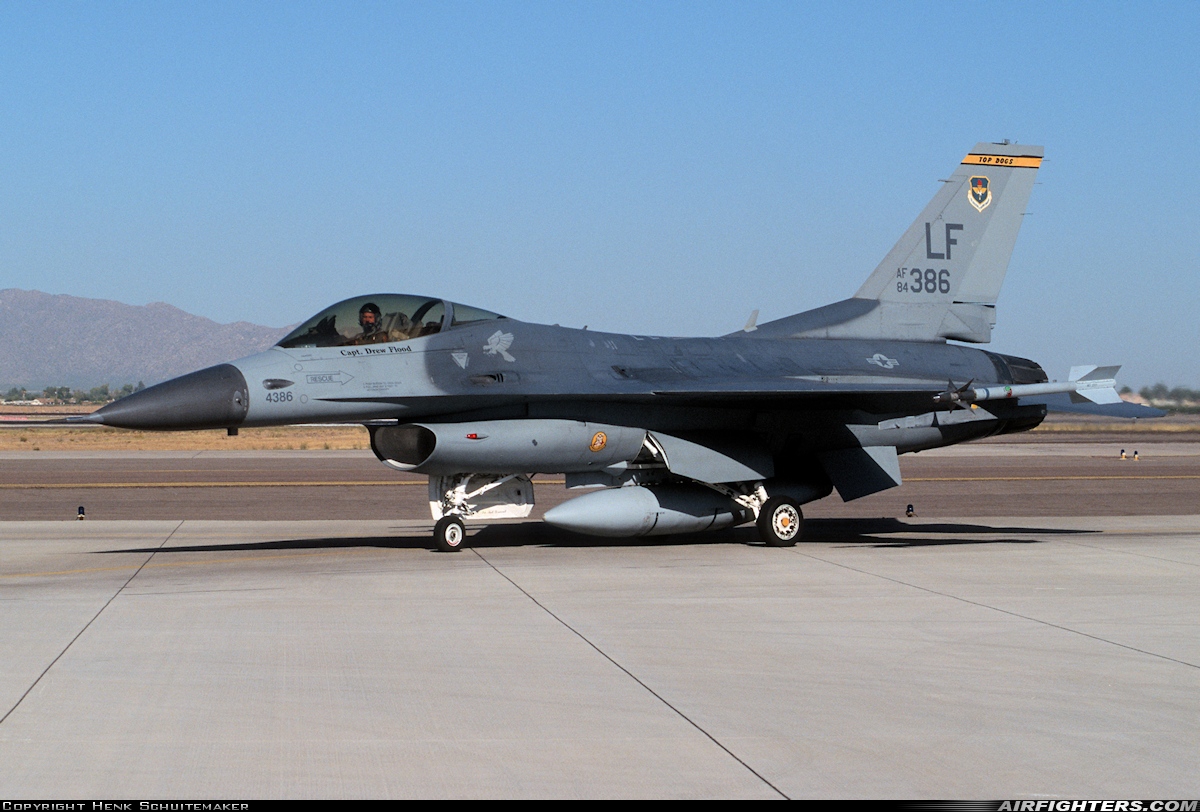 USA - Air Force General Dynamics F-16C Fighting Falcon 84-1386 at Glendale (Phoenix) - Luke AFB (LUF / KLUF), USA