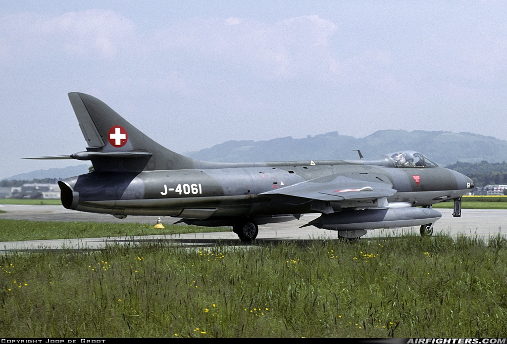 Switzerland - Air Force Hawker Hunter F58 J-4061 at Emmen (EML / LSME), Switzerland